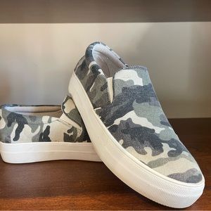 Steve Madden.  Green Camouflage slide on shoes
